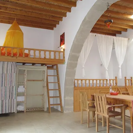 Neroli House בית נופש ארכאנגלוס